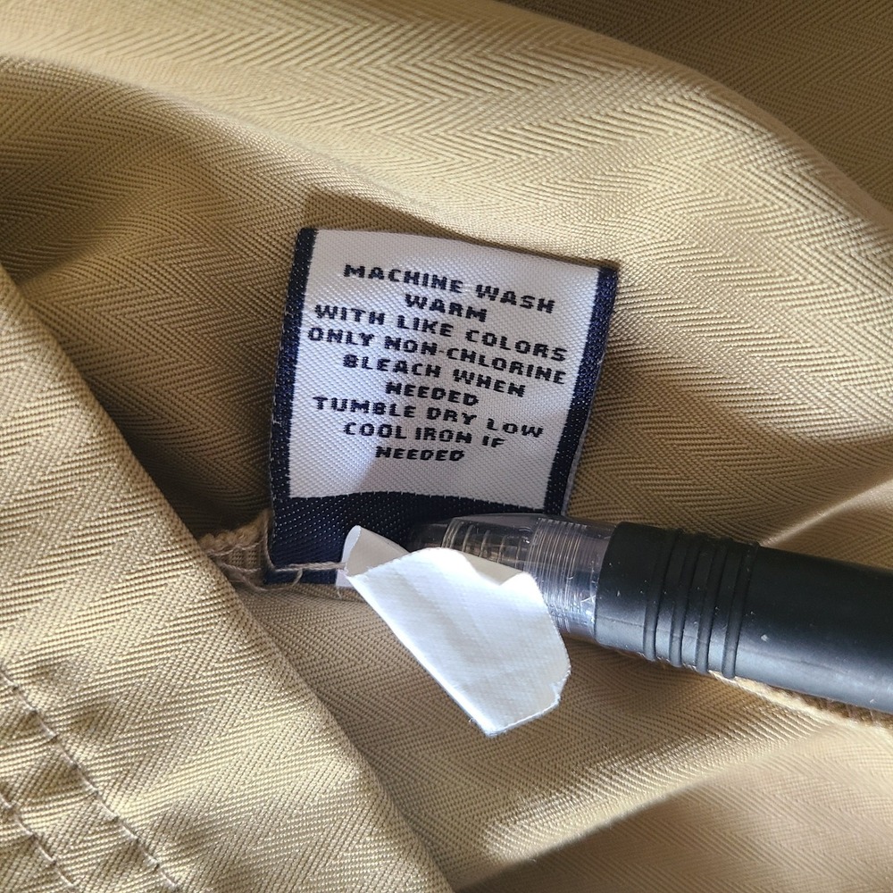 Fila Sport Golf Shorts Mens 34X9" Flat Front Chino Light Weight Beige Nylon Logo - Picture 10 of 11
